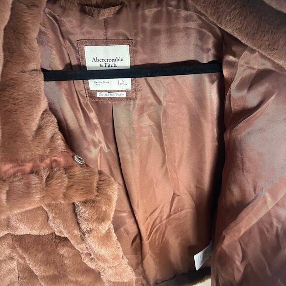Abercrombie & Fitch Faux Fur Mini Puffer Size Large Cropped Statement Coat - Picture 10 of 10